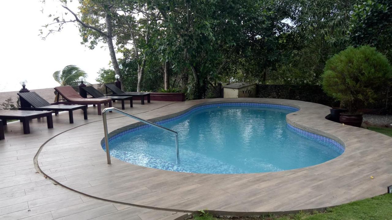Padre Burgos Castle Resort Surigao Zewnętrze zdjęcie